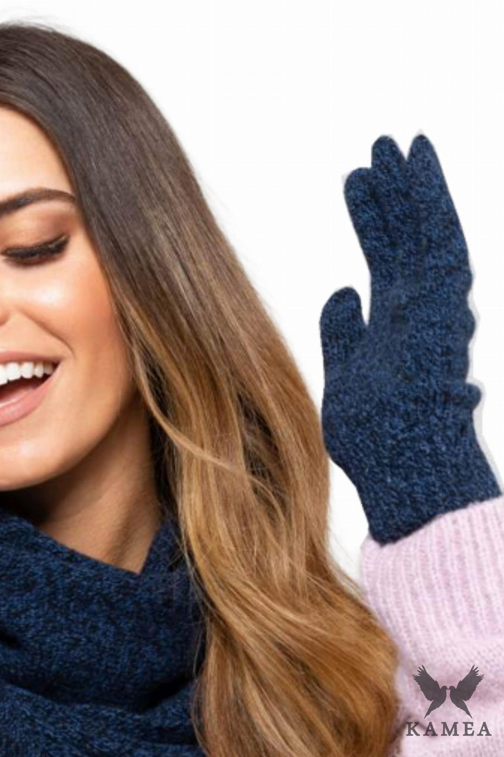 Granatowe rękawiczki Anna wykonane z wełny i poliamidu, idealne na jesień i zimę | manufacture | Spironik.pl