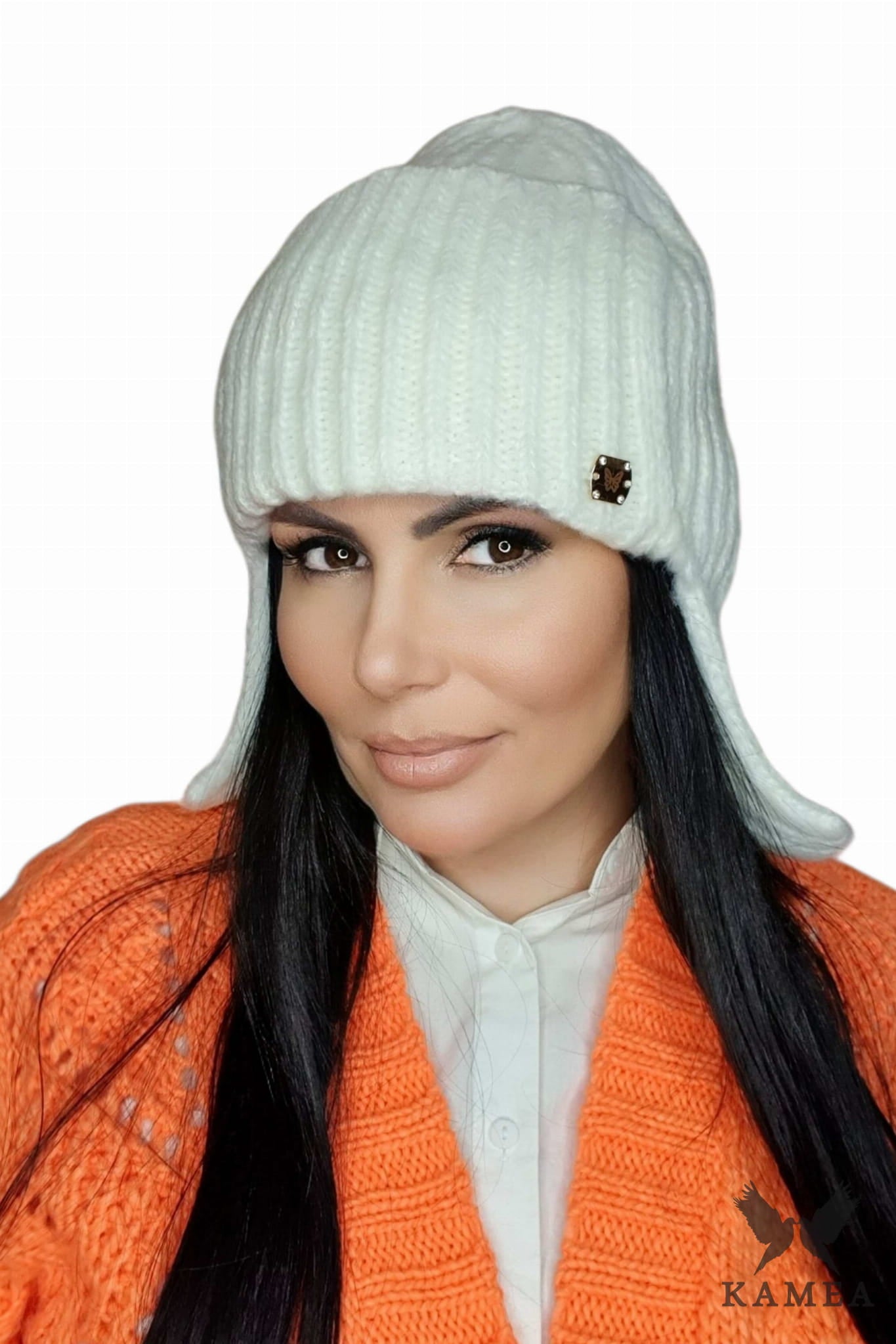 Czapki, Model: Ametyst, Kolor: ekru, Skład materiału: 57% Akryl; 29% Poliamid; 7% Wiskoza; 7% Wełna, Przeznaczenie: Jesień/Zima, Rozmiar: Uniwersalny (54-60)