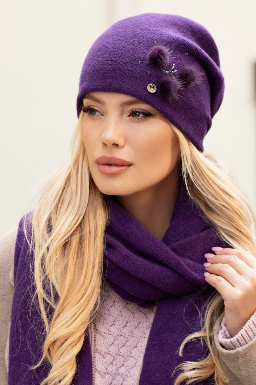 Čepice, Model: Onyks, Barva: fialová, Složení materiálu: 80% Vlna; 20% Polyamid, Určení: Podzim/Zima, Velikost: Univerzální (54-60) (Čepice, fotografie 2)