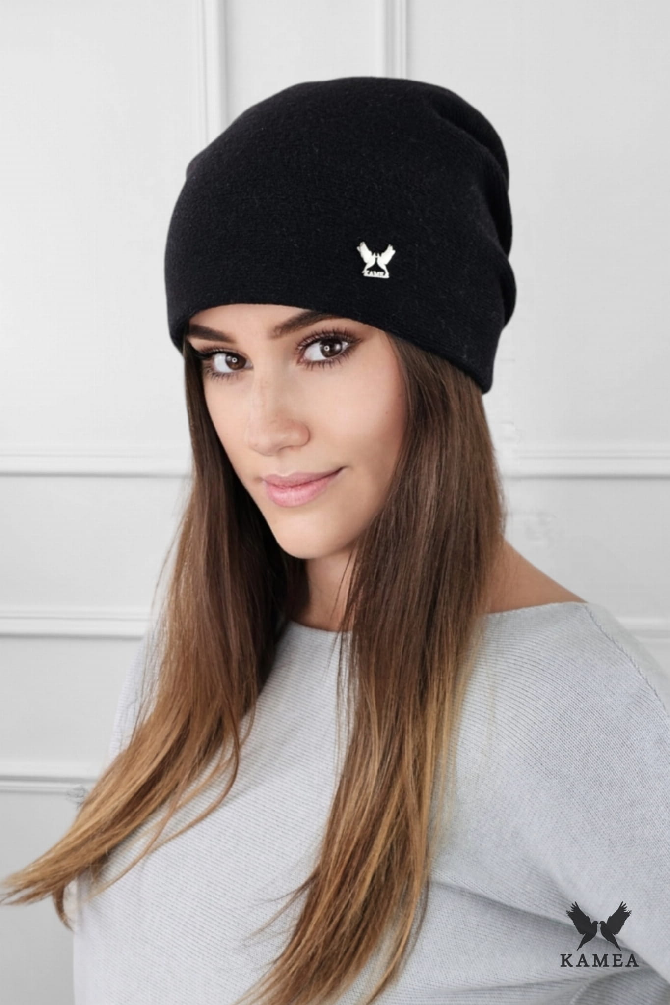 Čepice, Model: Lily, Barva: černá, Složení materiálu: 80% Vlna; 20% Polyamid, Určení: Podzim/Zima, Velikost: Univerzální (54-60)