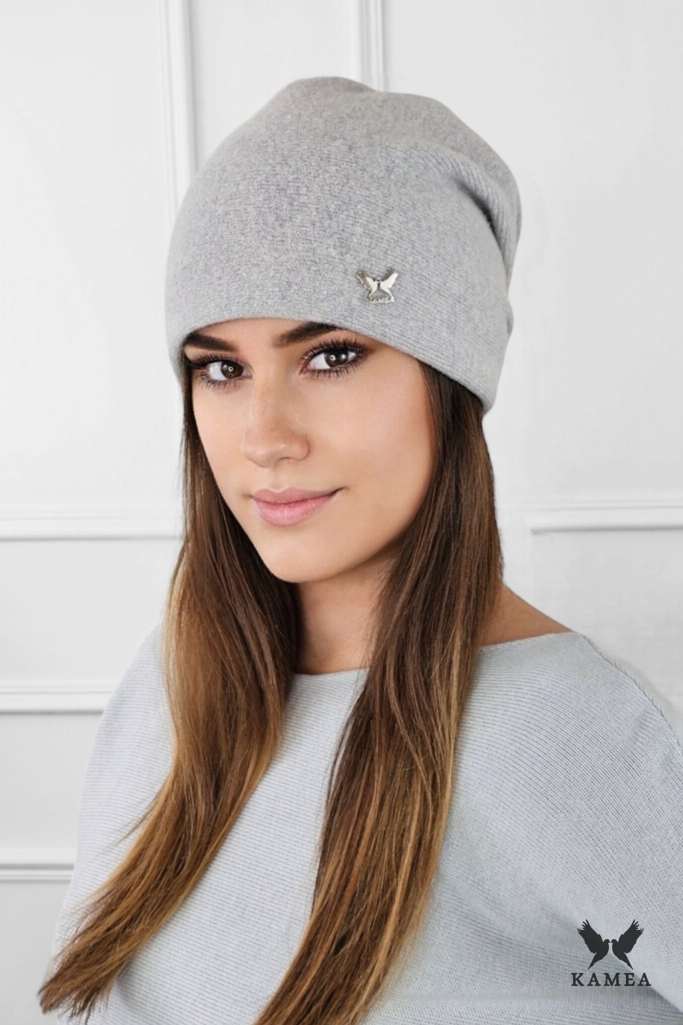 Čepice, Model: Lily, Barva: světle šedá, Složení materiálu: 80% Vlna; 20% Polyamid, Velikost: Univerzální (54-60) (Čepice, fotografie 2)