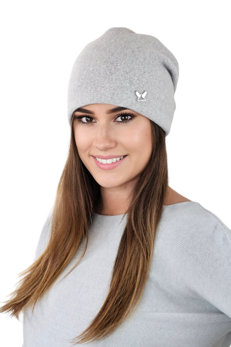 Čepice, Model: Lily, Barva: světle šedá, Složení materiálu: 80% Vlna; 20% Polyamid, Velikost: Univerzální (54-60) (Čepice, fotografie 3)
