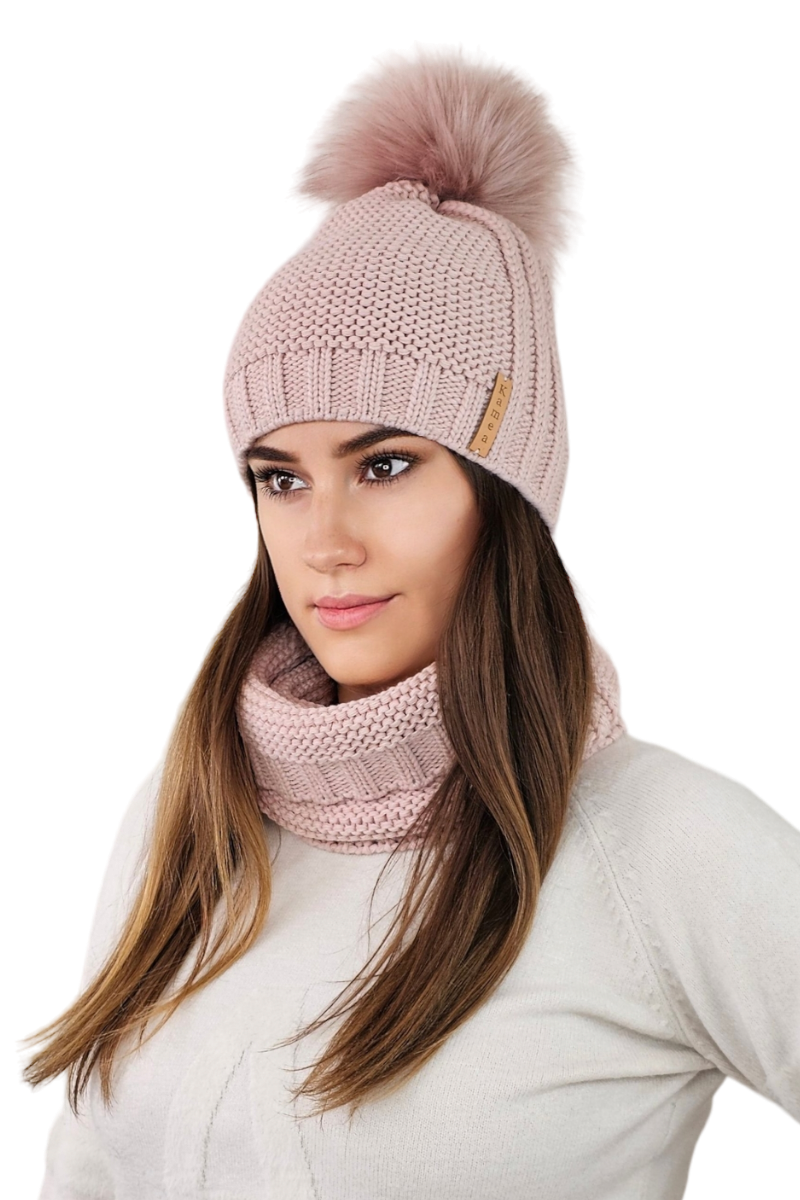 Komin w formie tuby z kompletu FIONA, wykonany z miękkiego materiału, zapewniającego komfort noszenia | KAMEA | Spironik.pl