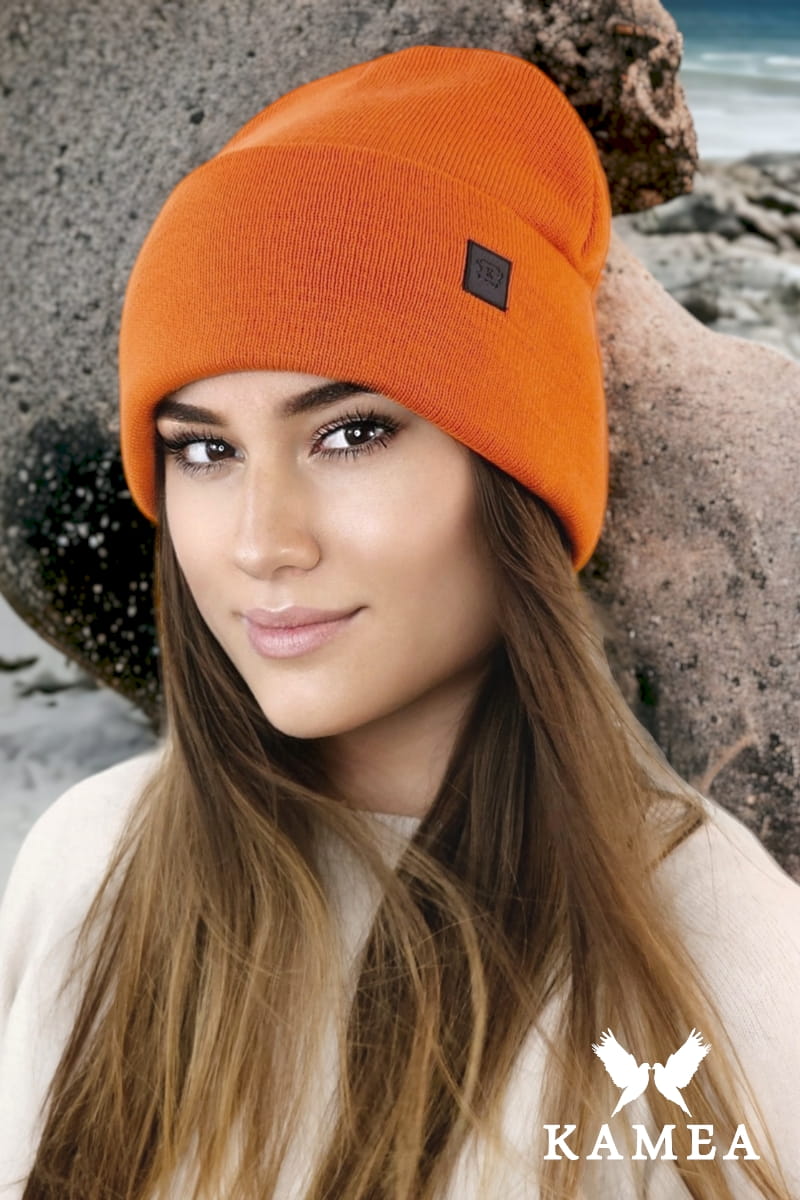 Čepice, Model: Sally, Barva: oranžová, Složení materiálu: 100% Akryl, Určení: Podzim/Zima, Velikost: Univerzální (56-64)