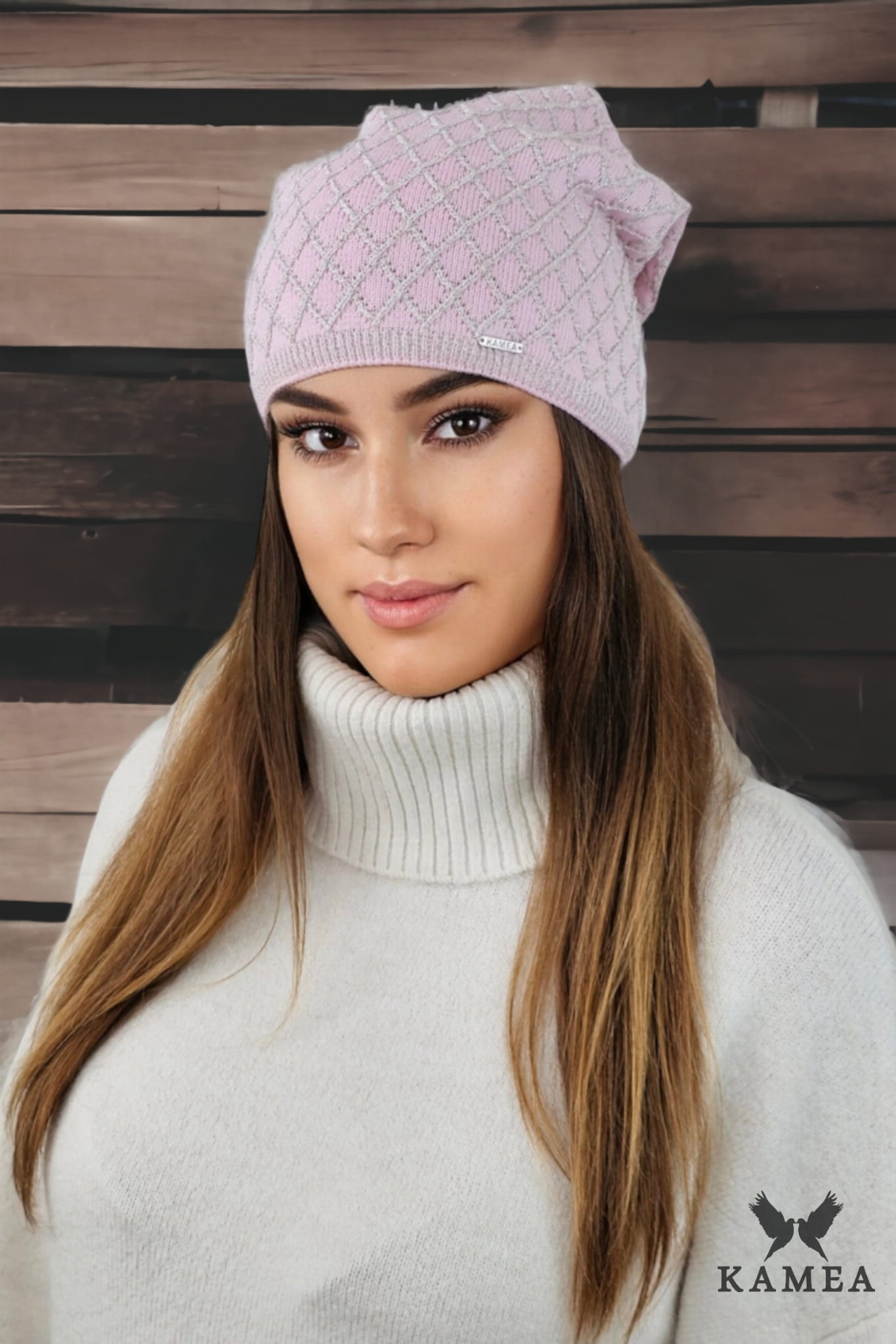 Čepice, Model: Centuria, Barva: růžová, Složení materiálu: 50% Viskóza; 28% Pbt; 22% Polyamid, Určení: Podzim/Zima, Velikost: Univerzální (54-60)