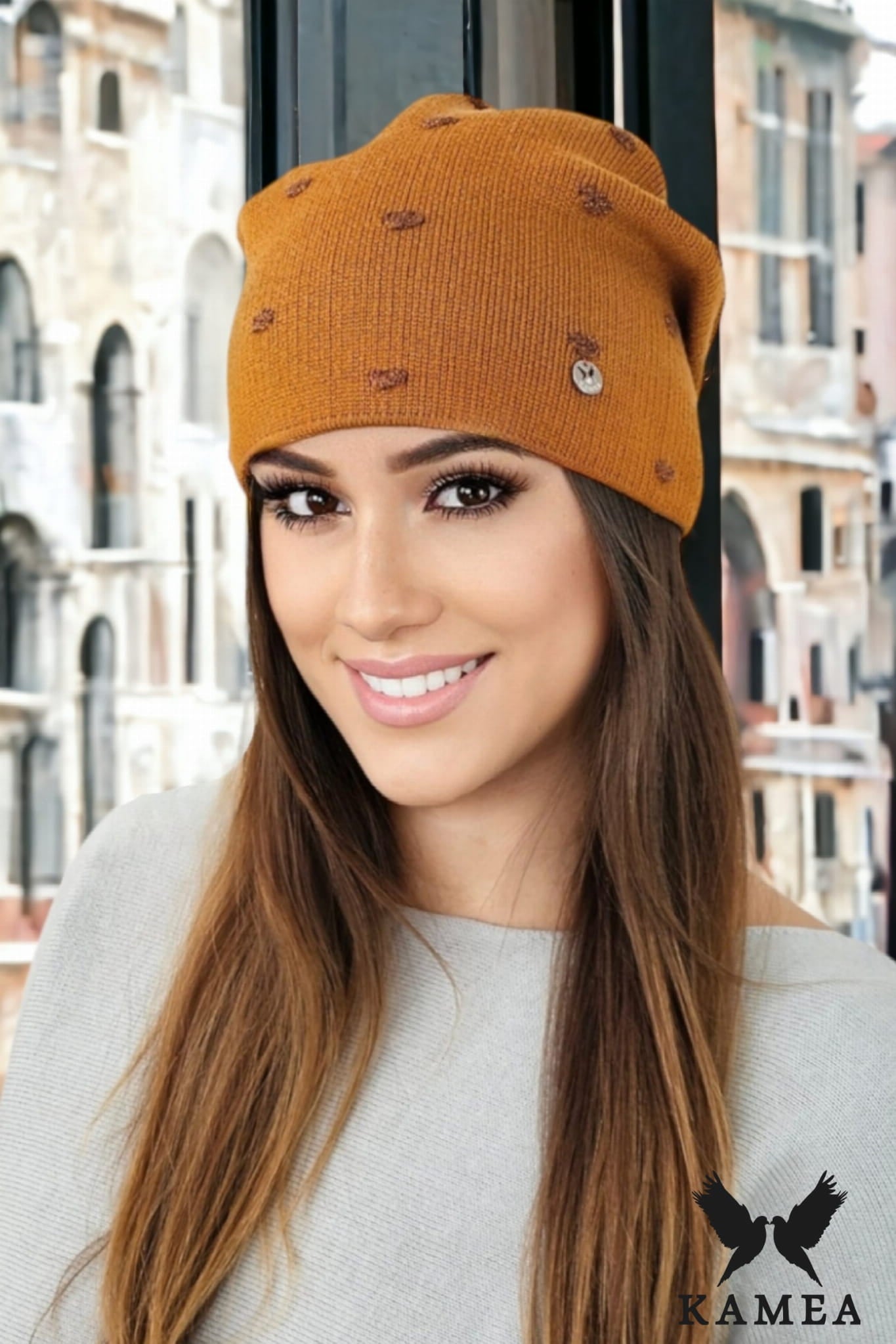 Čepice, Model: Hořčice, Barva: rezavá, Složení materiálu: 50% Viskóza; 28% Pbt; 22% Polyamid, Určení: Podzim/Zima, Velikost: Univerzální (54-60)
