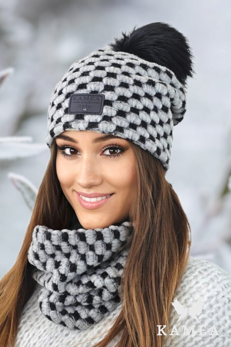 Komplet (Czapka+ Komin), Model: Imelda-Komplet, Kolor: szary, Skład materiału: 53% Wełna; 25% Poliester; 22% Akryl, Rozmiar: Uniwersalny (54-60)