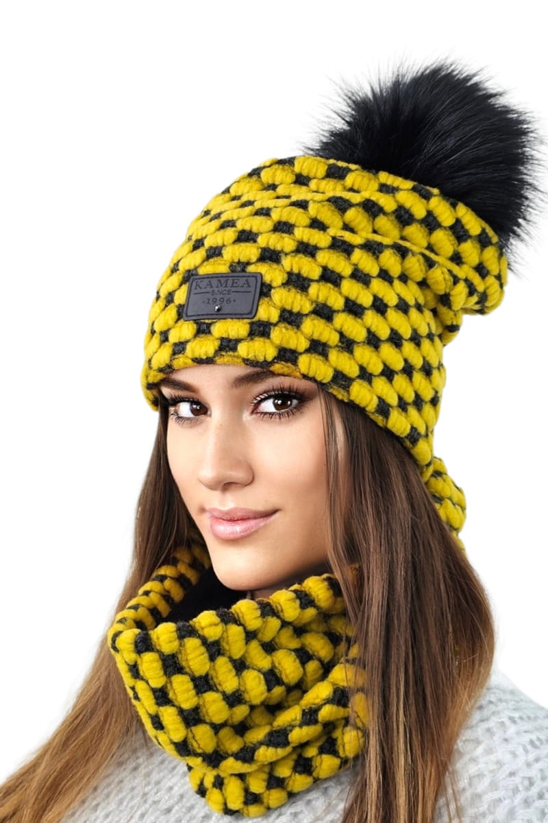 Komplet czapka z kominem IMELDA w miodowym odcieniu, idealny na zimowe dni w Polsce | KAMEA | Spironik.pl