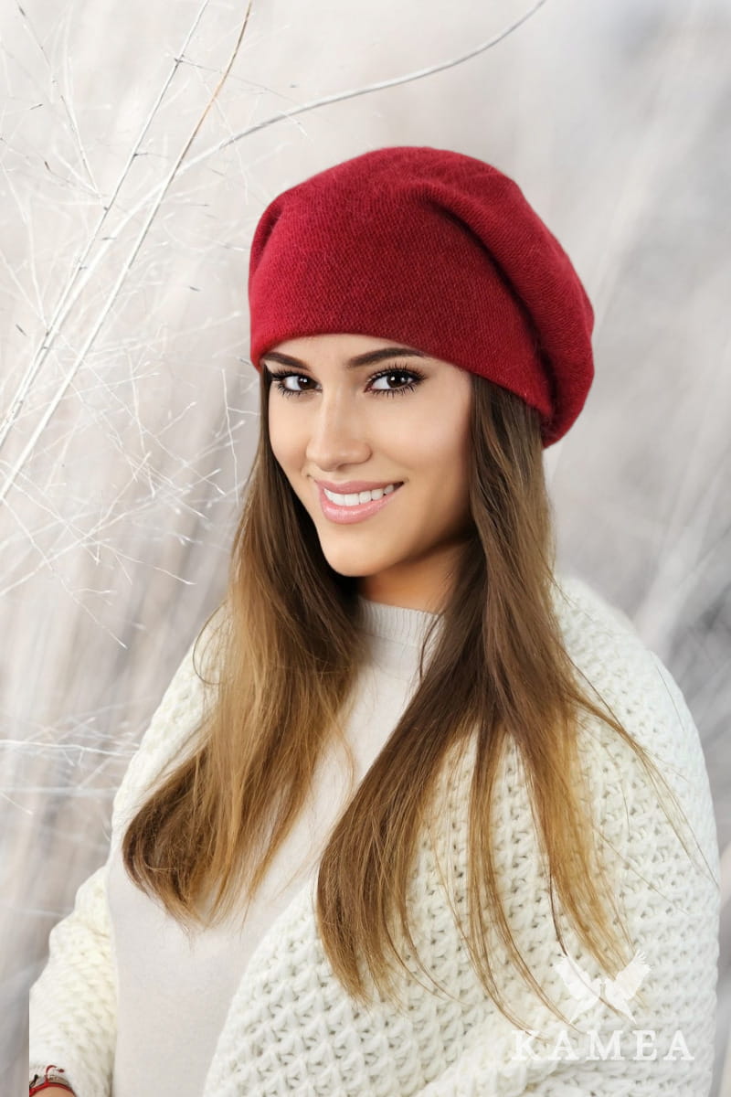 Beret Damski, Model: Cleo, Kolor: bordowy, Skład materiału: 40% Angora; 60% Nylon, Przeznaczenie: Jesień/Zima, Rozmiar: Uniwersalny (54-60)