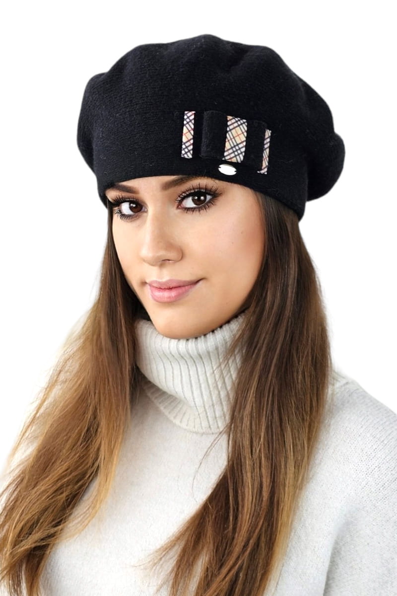 Klasyczny czarny beret ARNIKA z ozdobną kokardą, uniwersalny rozmiar, doskonały na chłodne dni | manufacture | Spironik.pl