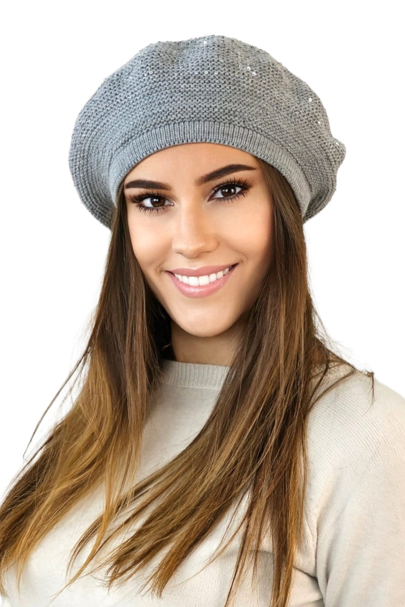 Detal cekinowego beretu Piwonia, z miękkim polarowym wkładem, dostępny w uniwersalnym rozmiarze 54-60 | KAMEA | Spironik.pl