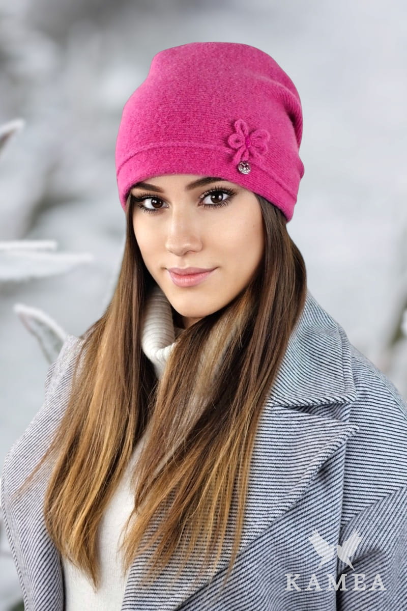 Čepice, Model: Maruna, Barva: malinová, Složení materiálu: 80% Vlna; 20% Polyamid, Velikost: Univerzální (54-60)