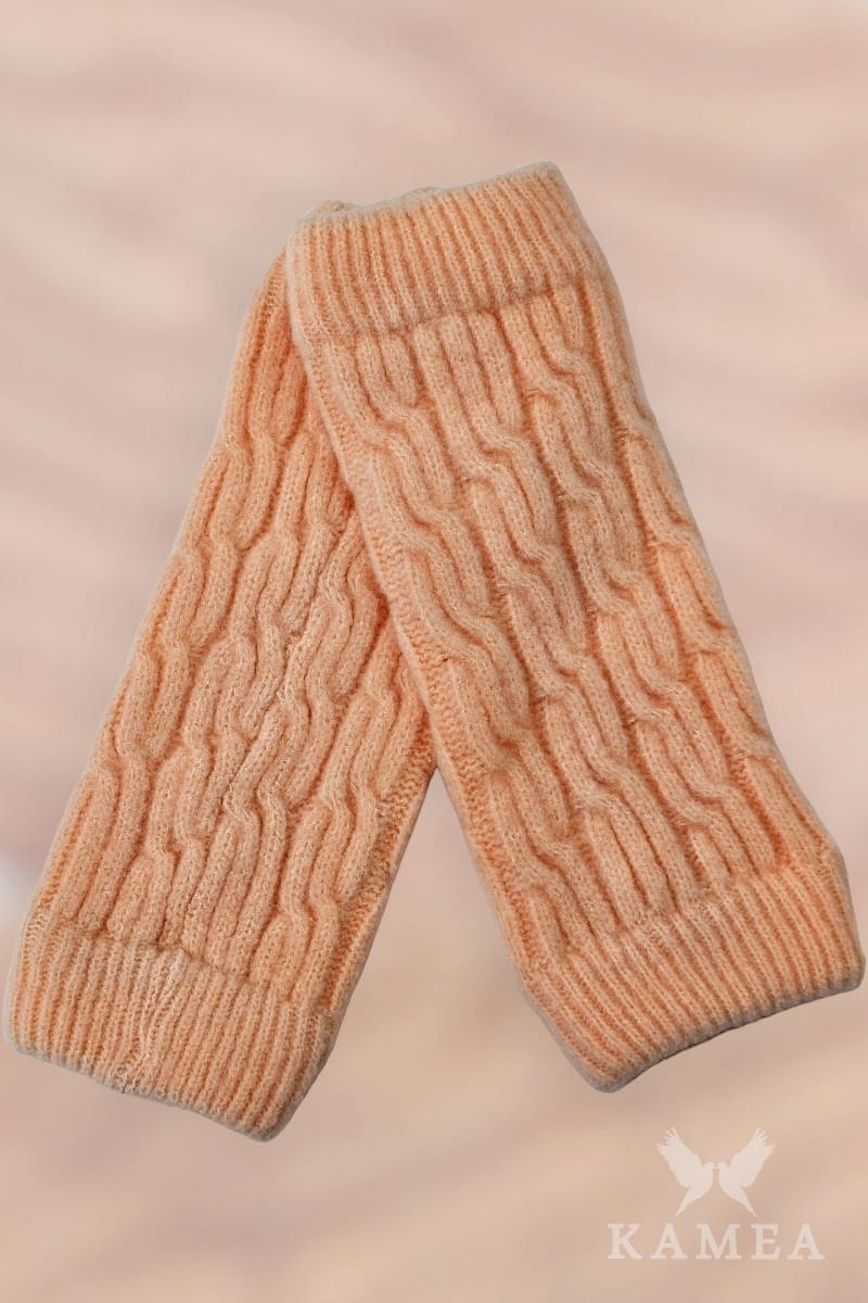 Skarpety, Model: Gizma-Legs, Kolor: brzoskwinia, Skład materiału: 70% Akryl; 20% Wełna; 10% Poliamid, Rozmiar: Uniwersalny