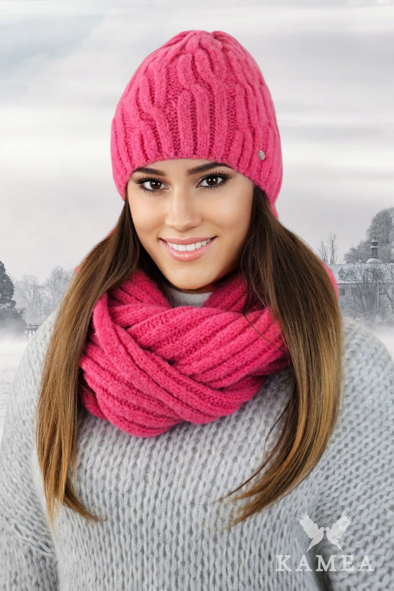 Komplet (Czapka+ Komin), Model: Gizma-Komplet, Kolor: fuksja, Skład materiału: 70% Akryl; 20% Wełna; 10% Poliamid, Rozmiar: Uniwersalny (54-60)