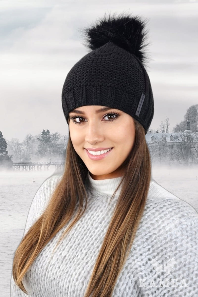 Czapka Damska, Model: Fiona, Kolor: czarny, Skład materiału: 50% Akryl; 30% Wełna; 20% Poliamid, Przeznaczenie: Jesień/Zima, Rozmiar: Uniwersalny (54-60)