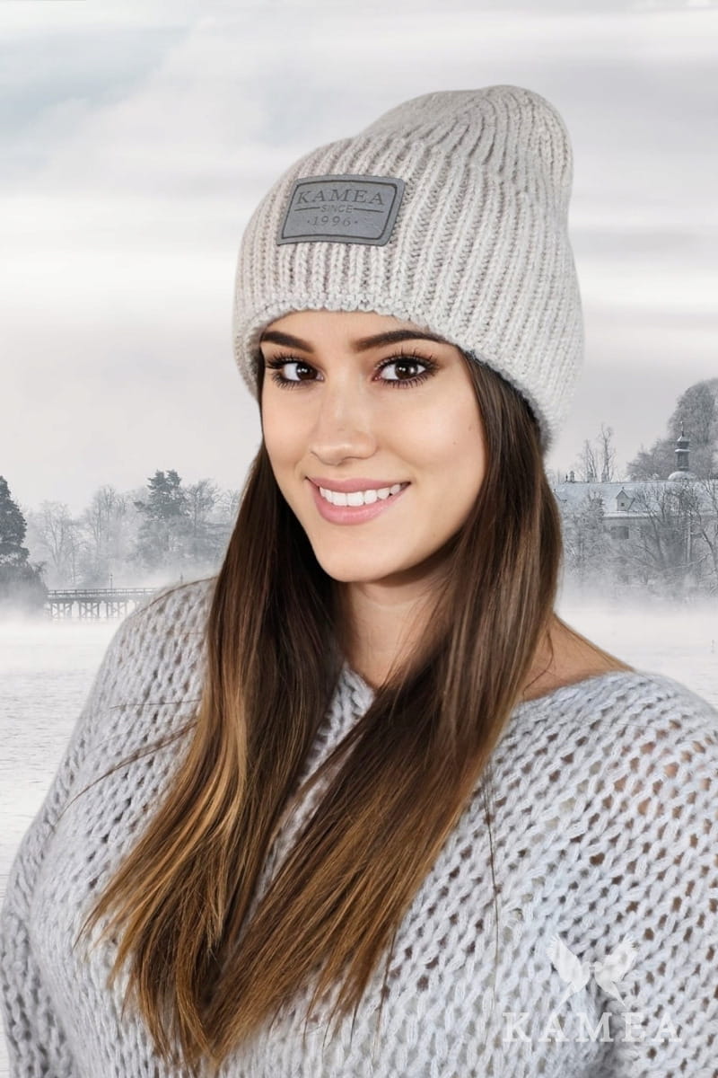 Čepice, Model: Malus, Barva: světle béžová, Složení materiálu: 20% Mohér; 10% Vlna; 50% Akryl; 20% Polyamid, Velikost: Univerzální (54-60)