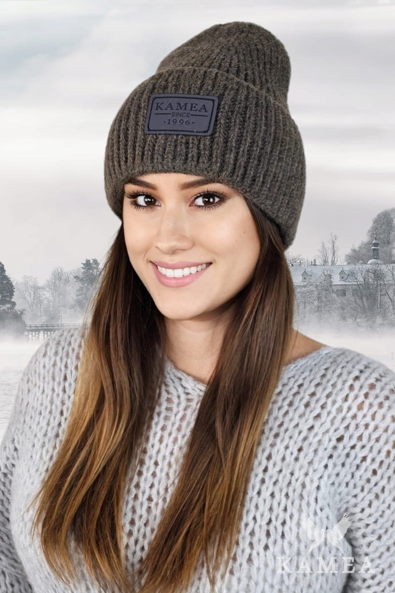 Čepice, Model: Malus, Barva: hnědá, Složení materiálu: 20% Mohér; 10% Vlna; 50% Akryl; 20% Polyamid, Velikost: Univerzální (54-60)