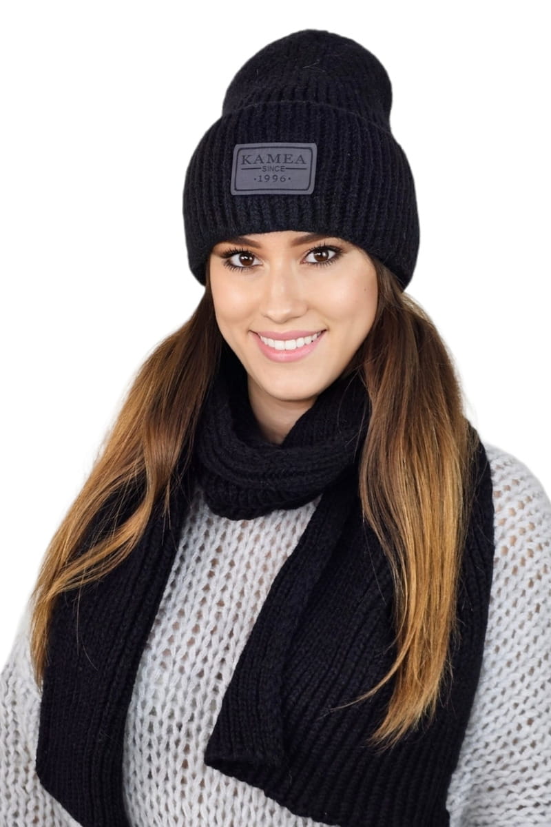 Czapki, Model: Malus-Komplet, Kolor: czarny, Skład materiału: 20% Moher; 10% Wełna; 50% Akryl; 20% Poliamid, Rozmiar: Uniwersalny (54-60) (Czapki, zdjęcie 2)