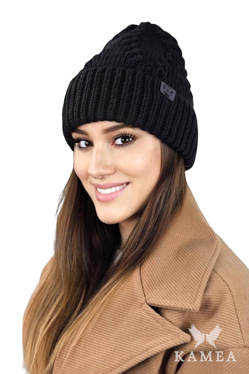 Čepice, Model: Stella, Barva: černá, Složení materiálu: 50% Akryl; 30% Vlna; 20% Polyamid, Určení: Podzim/Zima, Velikost: Univerzální (54-60)