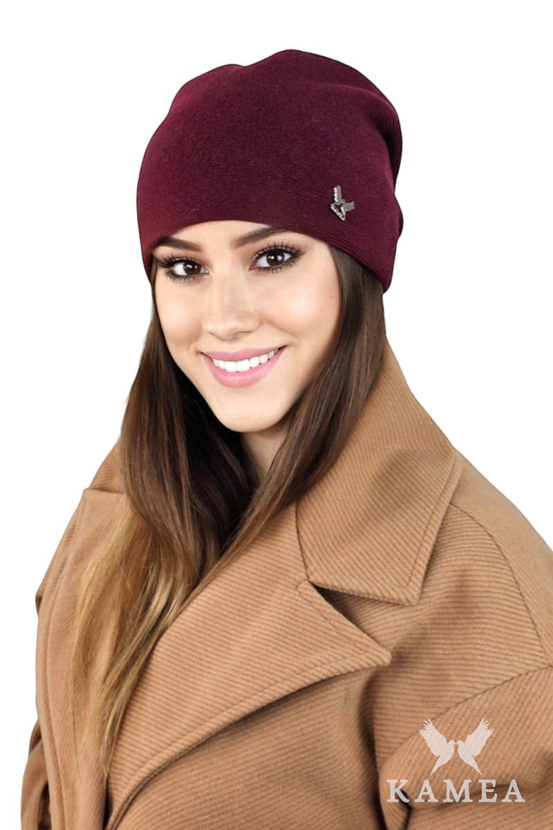 Čepice, Model: Lily, Barva: bordó, Složení materiálu: 80% Vlna; 20% Polyamid, Určení: Podzim/Zima, Velikost: Univerzální (54-60)