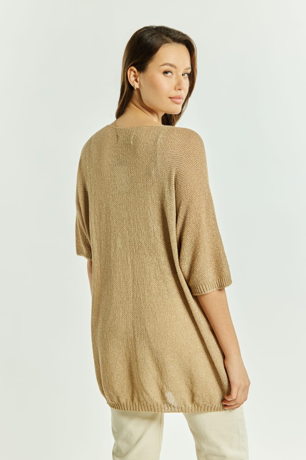 Sweter Damski, Model: Sw-Estera-Uni, Kolor: ciemny beżowy, Skład materiału: 80% Wiskoza; 11% Poliamid; 9% Metaliczna Nić (Sweter Damski, zdjęcie 3)