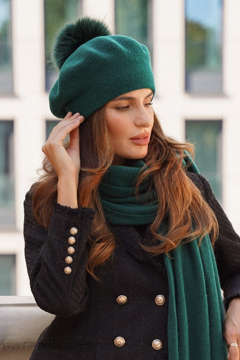 Beret Damski, Model: Fuji, Kolor: zielona butelka, Skład materiału: 80% Wełna; 20% Poliamid, Przeznaczenie: Jesień/Zima, Rozmiar: Uniwersalny (54-60) (Beret Damski, zdjęcie 2)