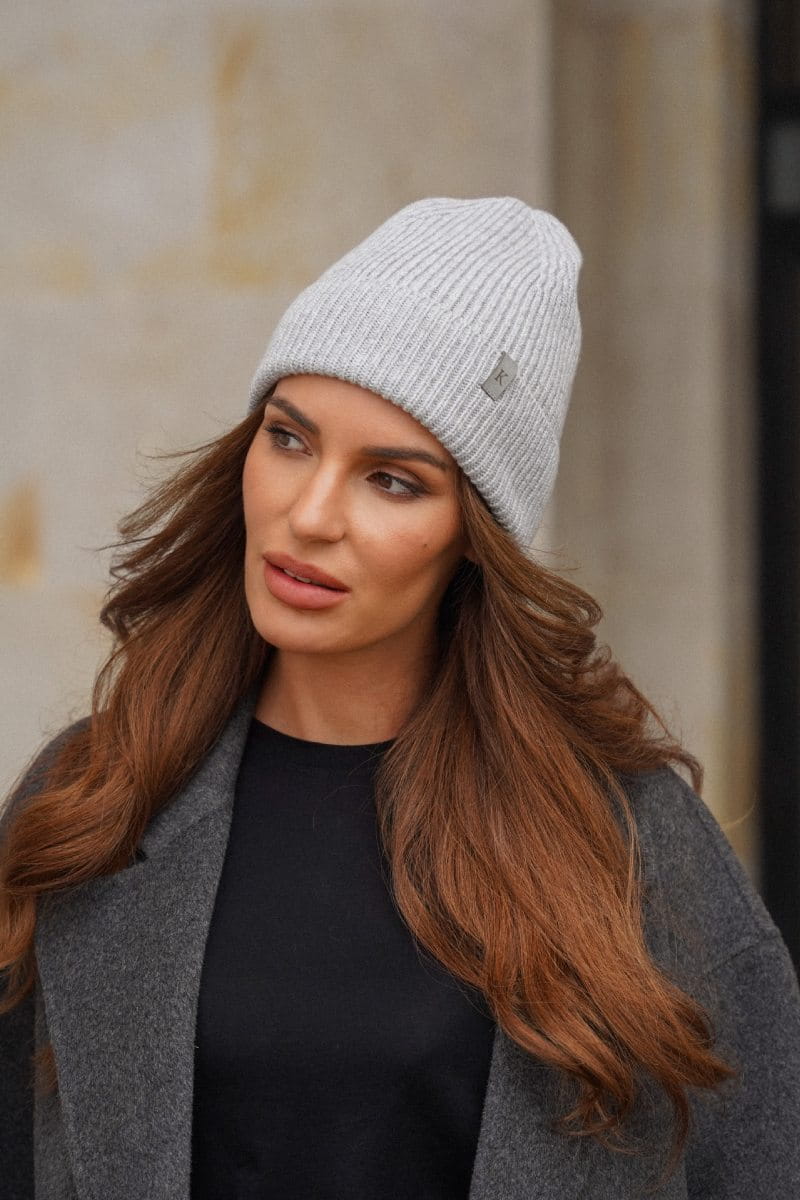 Čepice, Model: Malibu, Barva: světle šedá, Složení materiálu: 10% Kašmír; 33% Merino Extrafine; 33% Viskóza; 24% Polyamid, Určení: Podzim/Zima, Velikost: Univerzální (54-60) (Čepice, obrázek 4)