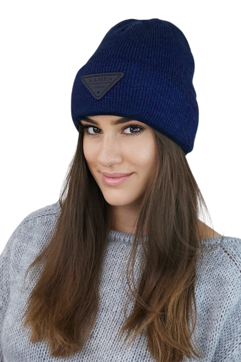 Čepice, Model: Naomi, Barva: námořnická modrá, Složení materiálu: 70% Akryl; 30% Vlna, Velikost: Univerzální (54-60)