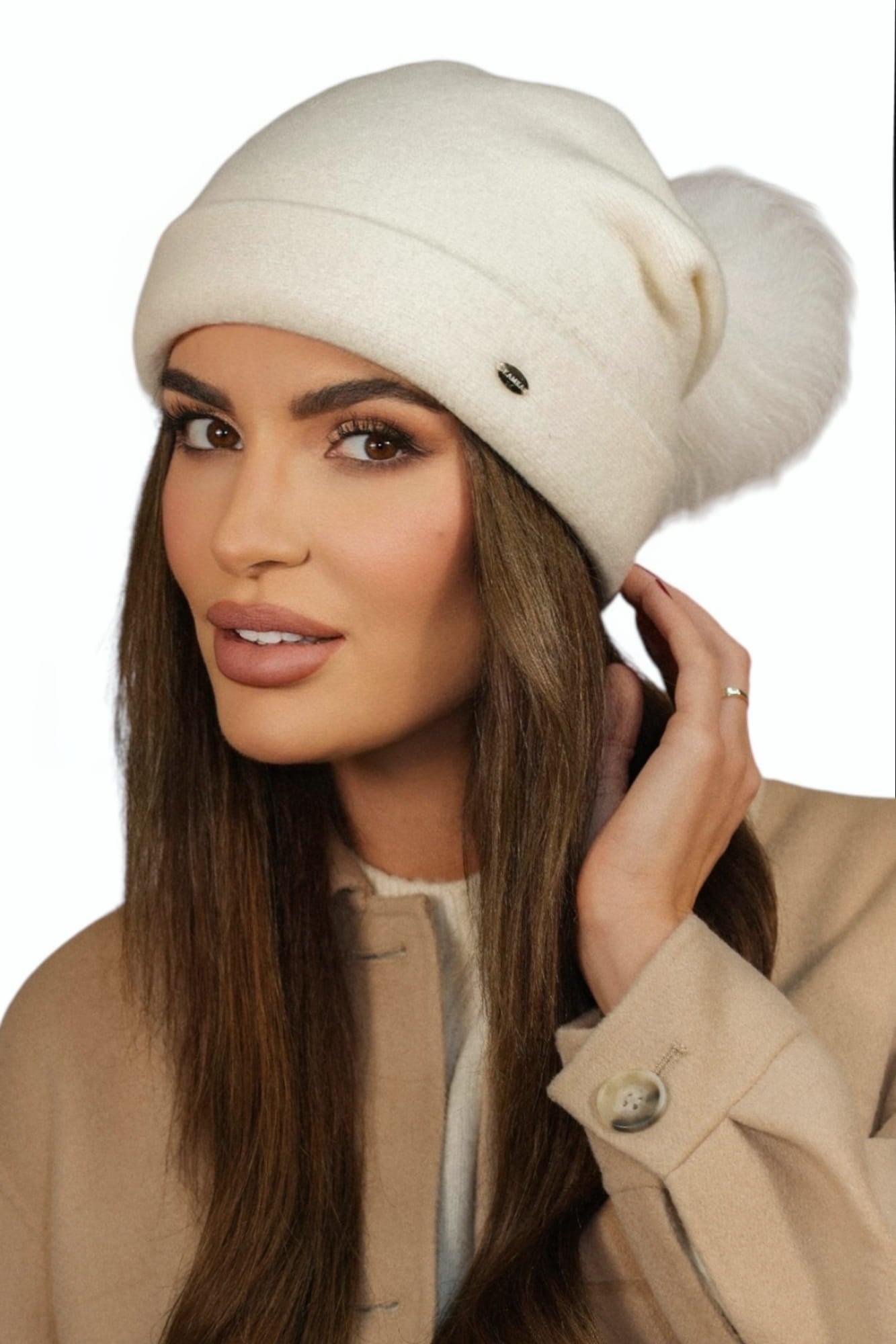 Čepice, Model: Chiru Pompon Přírodní, Barva: ecru, Složení materiálu: 80% Vlna; 20% Polyamid, Určení: Podzim/Zima, Velikost: Univerzální (54-60)