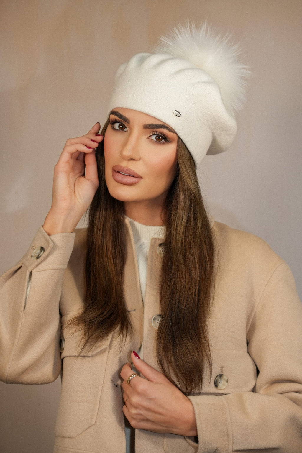 Beret Damski, Model: Fuji, Kolor: ekru, Skład materiału: 80% Wełna; 20% Poliamid, Przeznaczenie: Jesień/Zima, Rozmiar: Uniwersalny (54-60) (Beret Damski, zdjęcie 3)