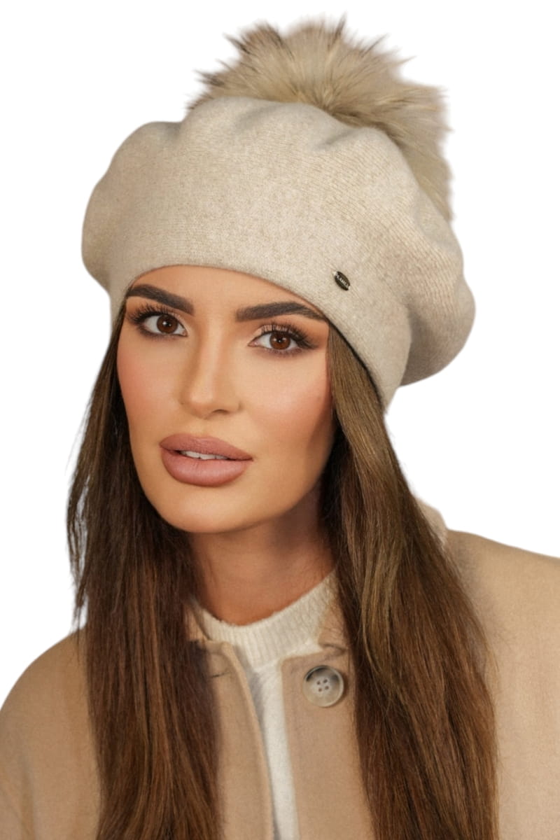 Beret Damski, Model: Fuji, Kolor: jasny beżowy, Skład materiału: 80% Wełna; 20% Poliamid, Przeznaczenie: Jesień/Zima, Rozmiar: Uniwersalny (54-60)