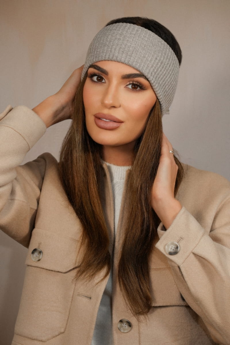 Opaska Damska, Model: Kirby-Opaska, Kolor: ciemny beżowy, Skład materiału: 52% Wiskoza; 26% Pbt; 22% Poliamid, Przeznaczenie: Jesień/Zima, Rozmiar: Uniwersalny (54-60) (Opaska Damska, zdjęcie 3)