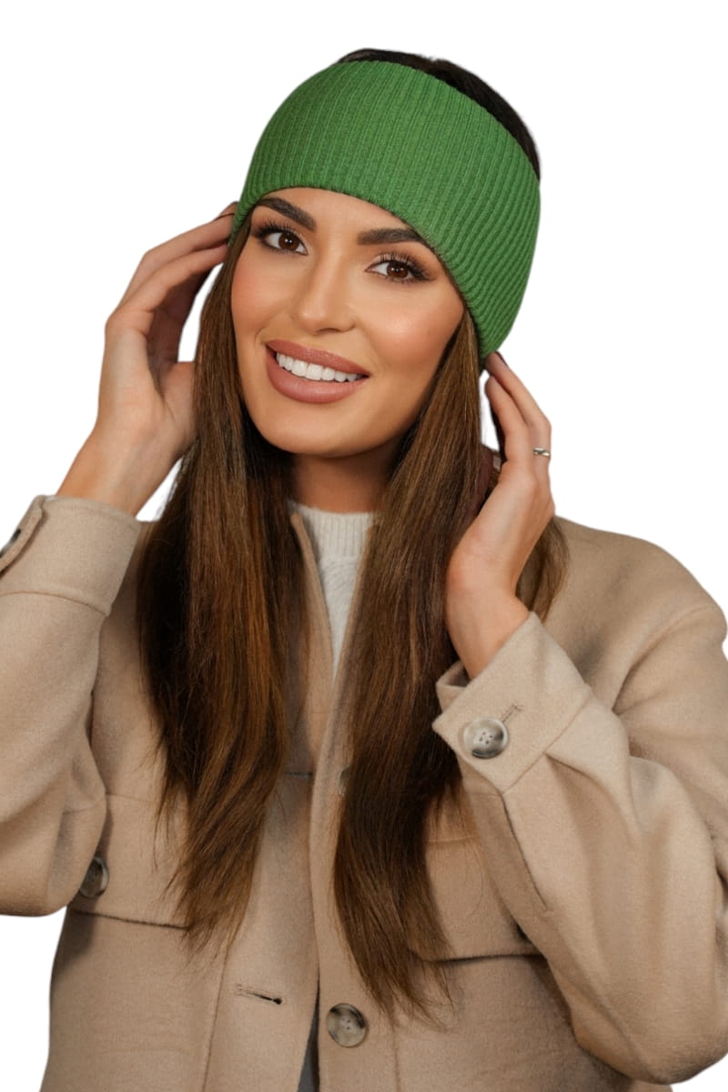 Opaska Damska, Model: Kirby-Opaska, Kolor: zielony, Skład materiału: 52% Wiskoza; 26% Pbt; 22% Poliamid, Przeznaczenie: Jesień/Zima, Rozmiar: Uniwersalny (54-60) (Opaska Damska, zdjęcie 2)