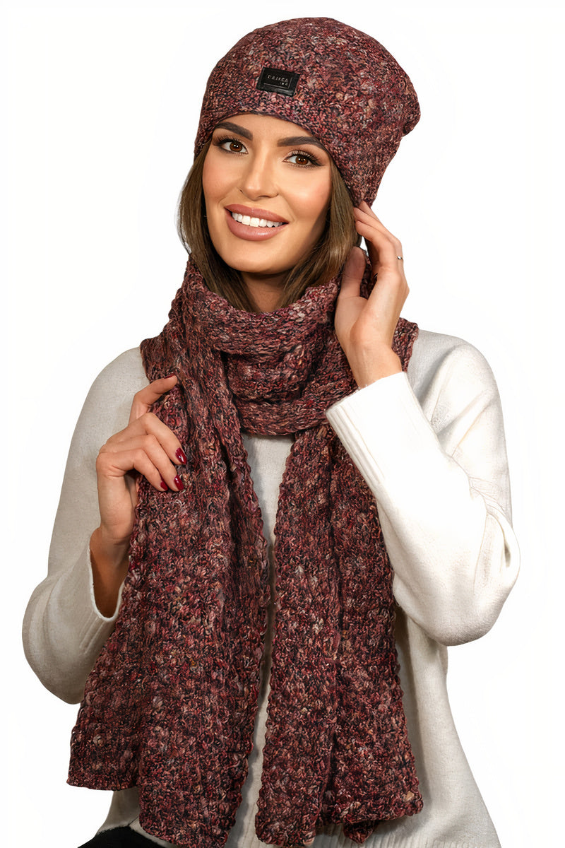 Komplety: czapka + szalik/komin, Model: Dotto-Komplet, Kolor: czerwony, Skład materiału: 46% Poliakryl; 20% Wełna; 17% Wiskoza; 17% Poliester, Przeznaczenie: Jesień/Zima, Wymiary(długość/szerokość): 180cm/35cm