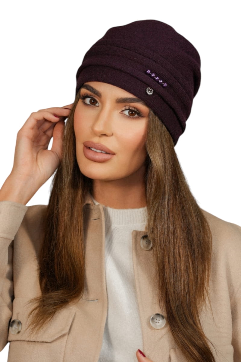 Čepice, Model: Sakura, Barva: fialová, Složení materiálu: 80% Vlna; 20% Polyamid, Určení: Podzim/Zima, Velikost: Univerzální (54-60)