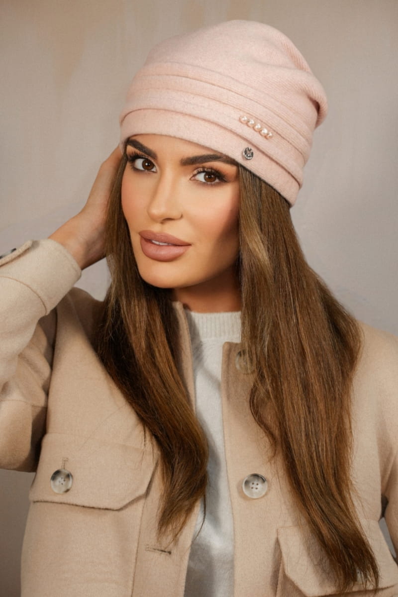 Čepice, Model: Sakura, Barva: růžová, Složení materiálu: 80% Vlna; 20% Polyamid, Určení: Podzim/Zima, Velikost: Univerzální (54-60) (Čepice, fotografie 2)