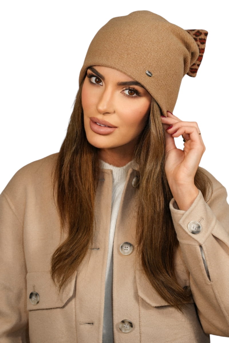 Čepice, Model: Kiku, Barva: písková, Složení materiálu: 80% Vlna; 20% Polyamid, Určení: Podzim/Zima, Velikost: Univerzální (54-60) (Čepice, fotografie 3)