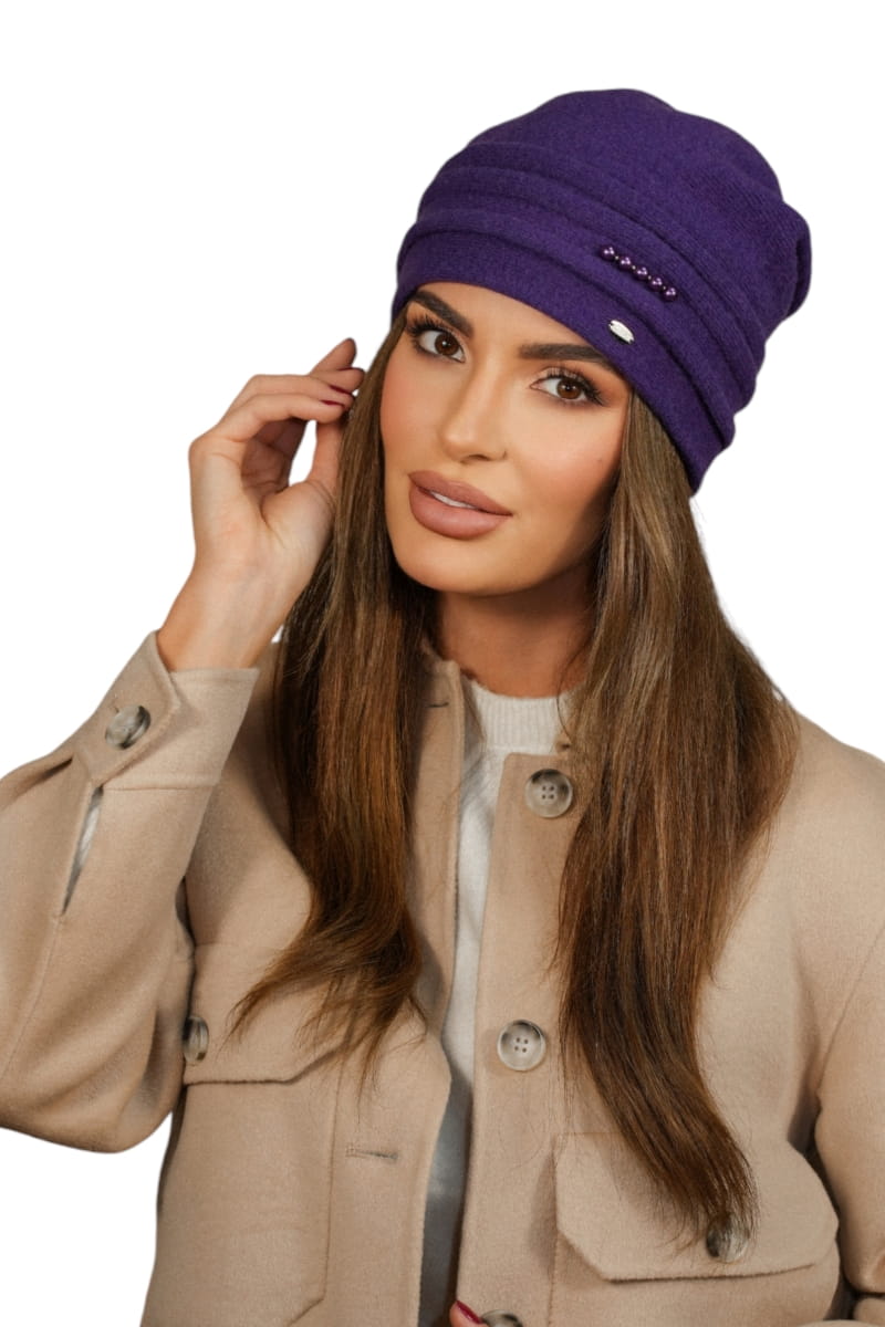 Czapka Damska, Model: Sakura, Kolor: fioletowy, Skład materiału: 80% Wełna; 20% Poliamid, Przeznaczenie: Jesień/Zima, Rozmiar: Uniwersalny (54-60) (Czapka Damska, zdjęcie 2)