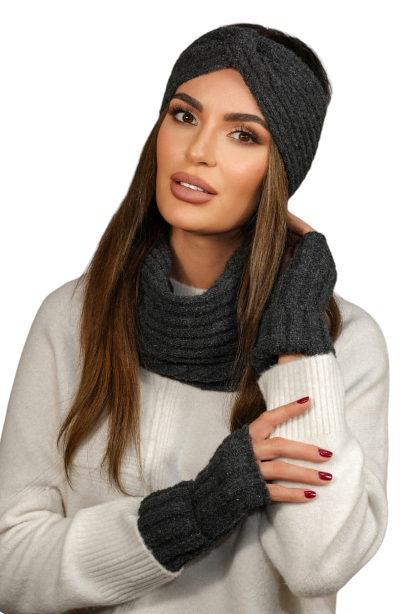 Komplet (Opaska + Komin), Model: Boogi-Komplet, Kolor: grafitowy, Skład materiału: 46% Poliakryl; 22% Poliester; 12% Poliamid; 10% Wełna; 5% Alpaka; 4% Poliester Metalik; 1% Elastan, Przeznaczenie: Jesień/Zima, Wymiary(długość/szerokość): 64cm/28cm (Komplet (Opaska + Komin), zdjęcie 2)