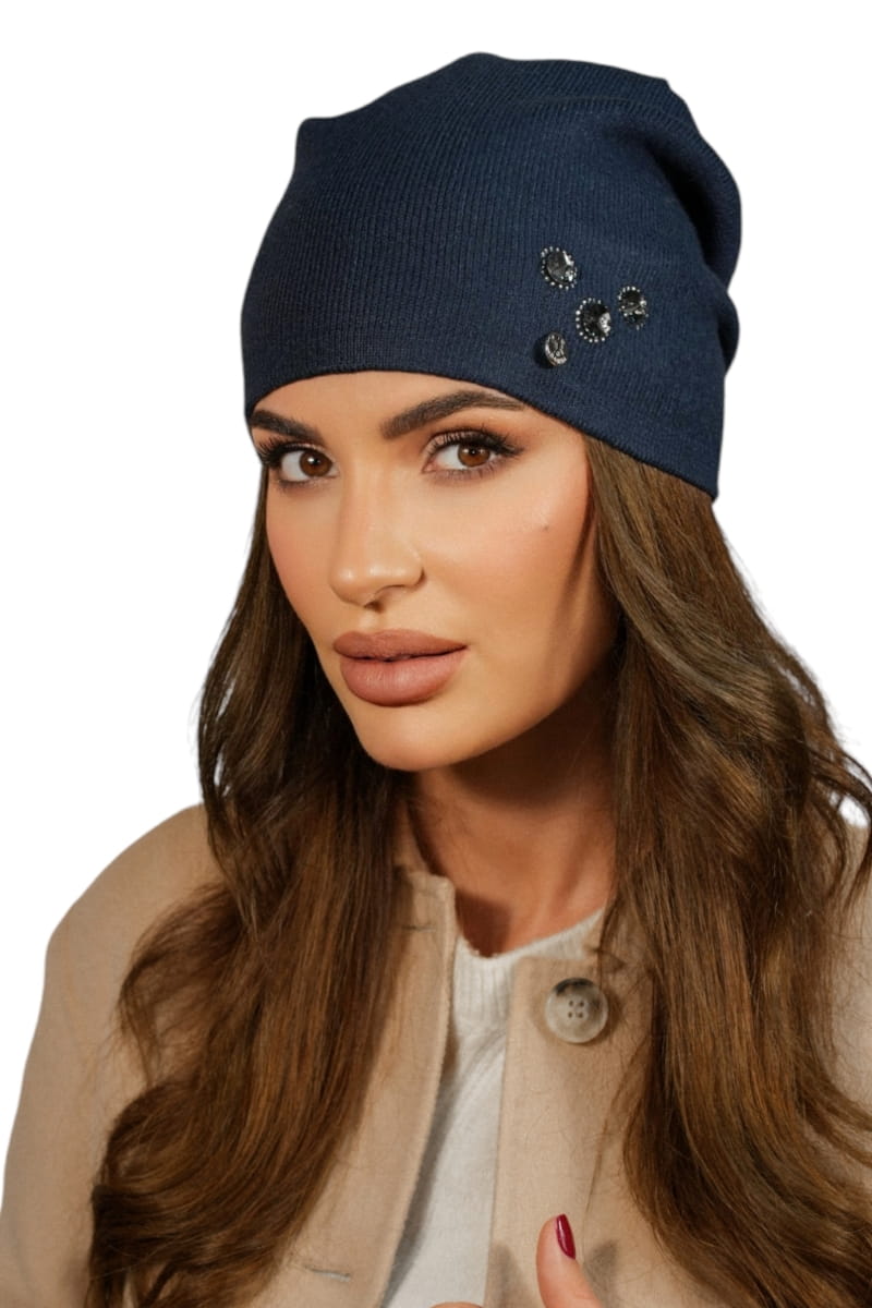 Czapka Damska, Model: Marcus, Kolor: granatowy, Skład materiału: 40% Akryl; 25% Wiskoza; 20% Wełna; 15% Elastan, Przeznaczenie: Jesień/Zima, Rozmiar: Uniwersalny (54-60)