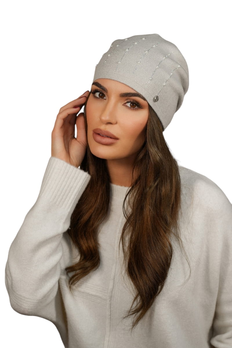 Czapka Damska, Model: Altair, Kolor: beżowy, Skład materiału: 40% Akryl; 25% Wiskoza; 20% Wełna; 15% Elastan, Przeznaczenie: Jesień/Zima, Rozmiar: Uniwersalny (54-60) (Czapka Damska, zdjęcie 2)