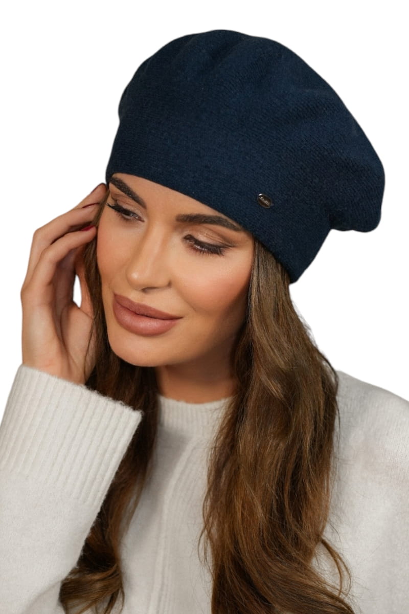 Beret Damski, Model: Kiang, Kolor: mix granatowy, Skład materiału: 80% Wełna; 20% Poliamid, Przeznaczenie: Jesień/Zima, Rozmiar: Uniwersalny (54-60)