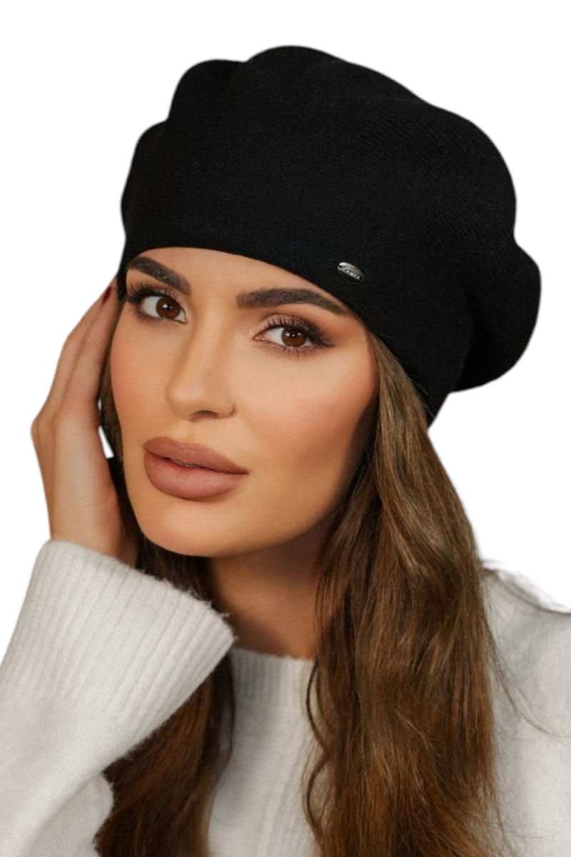 Zimowy beret damski Kiang w kolorze czarnym, wykonany z wełny i poliamidu, idealny na chłodne dni | manufacture | Spironik.pl
