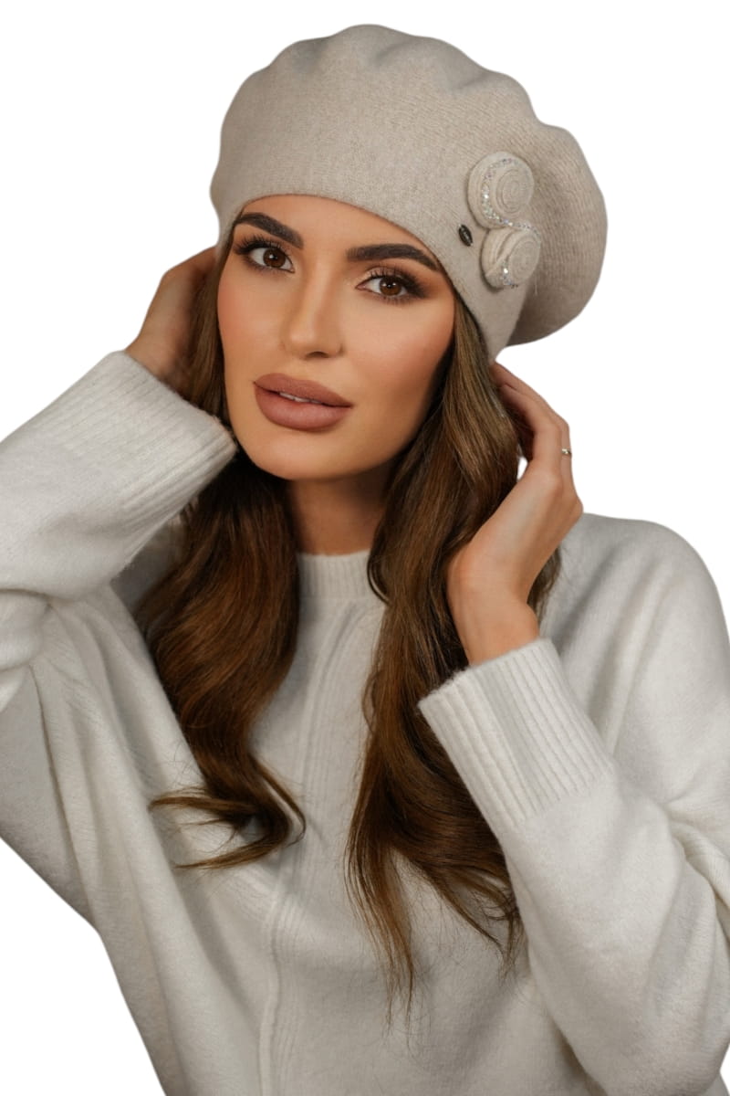 Beret Damski, Model: Bara, Kolor: jasny beżowy, Skład materiału: 80% Wełna; 20% Poliamid, Przeznaczenie: Jesień/Zima, Rozmiar: Uniwersalny (54-60) (Beret Damski, zdjęcie 2)