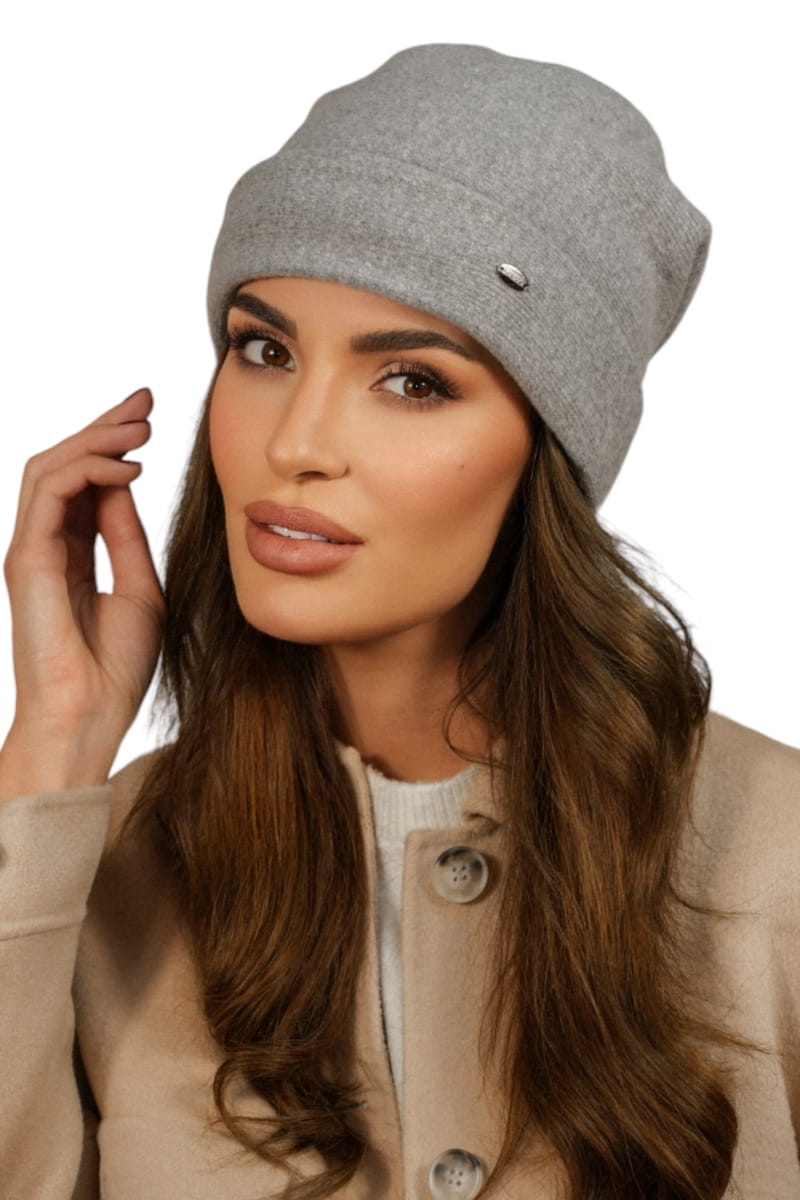 Czapka Damska, Model: Krokus, Kolor: jasny szary, Skład materiału: 80% Wełna; 20% Poliamid, Przeznaczenie: Jesień/Zima, Rozmiar: Uniwersalny (54-60)