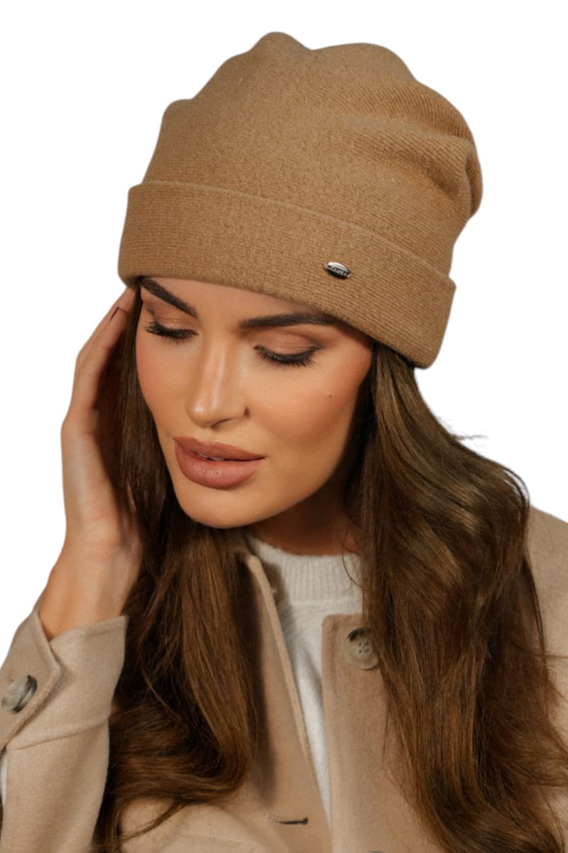 Čepice, Model: Krokus, Barva: písková, Složení materiálu: 80% Vlna; 20% Polyamid, Určení: Podzim/Zima, Velikost: Univerzální (54-60)