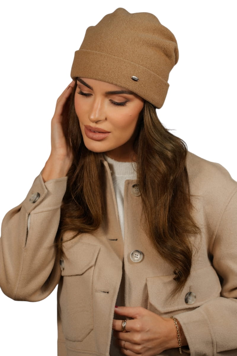 Čepice, Model: Krokus, Barva: písková, Složení materiálu: 80% Vlna; 20% Polyamid, Určení: Podzim/Zima, Velikost: Univerzální (54-60) (Čepice, fotografie 2)