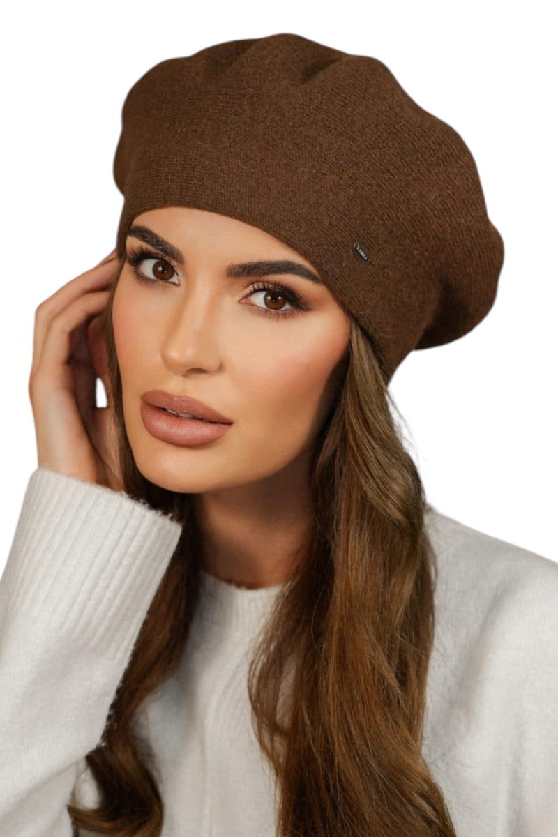 Beret Damski, Model: Kiang, Kolor: czekoladowy, Skład materiału: 80% Wełna; 20% Poliamid, Przeznaczenie: Jesień/Zima, Rozmiar: Uniwersalny (54-60)