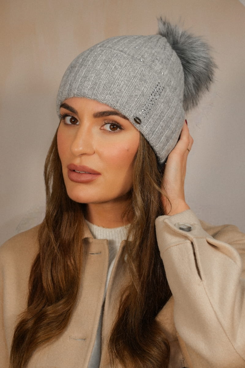 Czapka Damska, Model: Nila, Kolor: szary, Skład materiału: 80% Wełna; 20% Poliamid, Rozmiar: Uniwersalny (54-60) (Czapka Damska, zdjęcie 2)