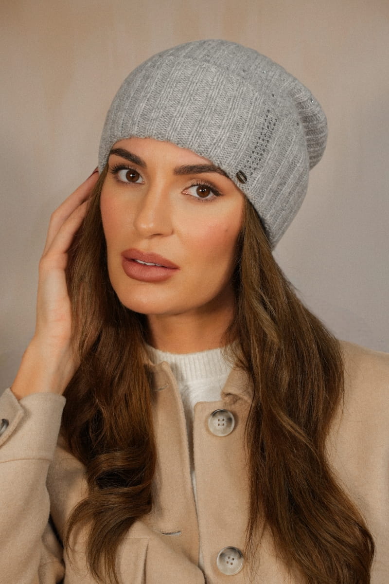 Čepice, Model: Nila.B, Barva: šedá, Složení materiálu: 80% Vlna; 20% Polyamid, Velikost: Univerzální (54-60) (Čepice, fotografie 2)
